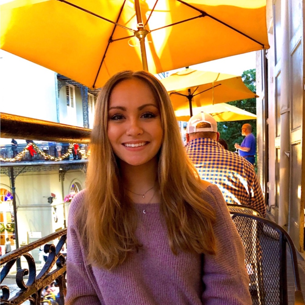 Meet your Posher, Lauren